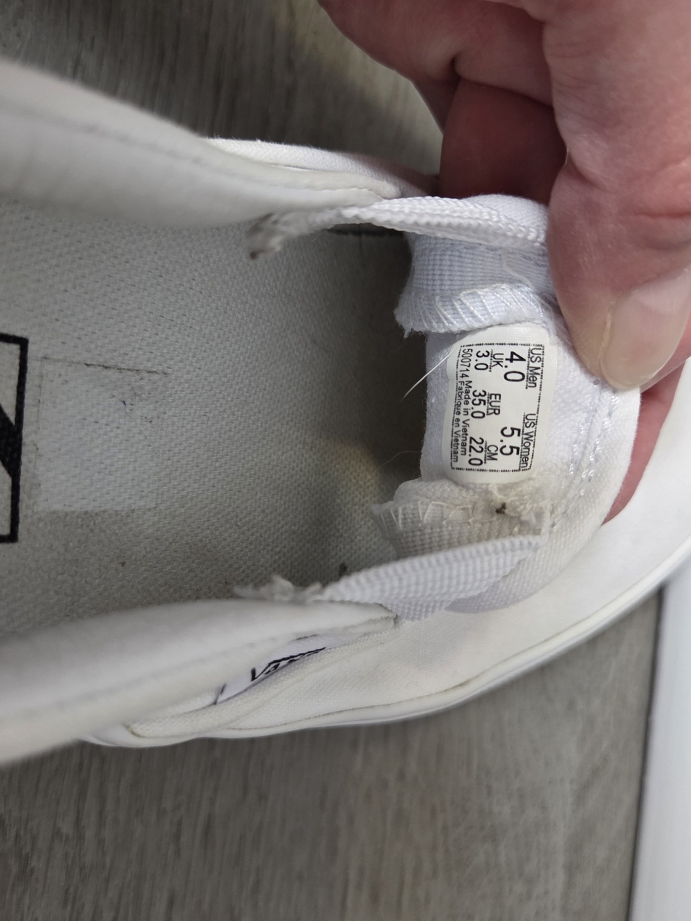 Vans Women’s White Canvas Classic Slip-On Sneakers Shoes Size 5.5 - Picture 12 of 13